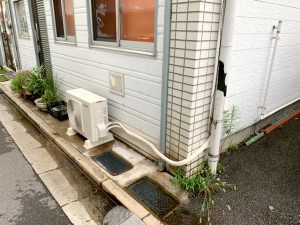 エアコン配管取り回し