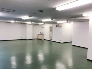 床ブラインドパーテーション施工前