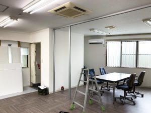 間仕切り 施工中