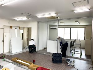 間仕切り 施工中