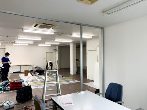 施工中 間仕切り室内から