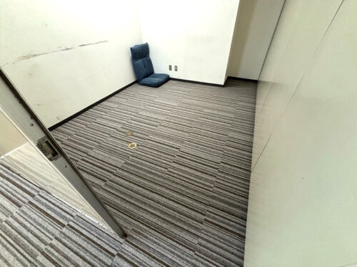 タイルカーペット貼替後