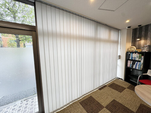 ブラインド施工