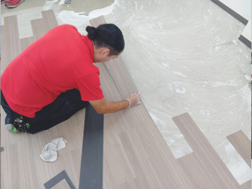 施工中