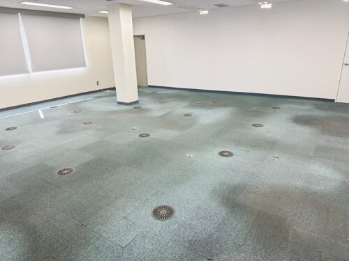 タイルカーペット施工前