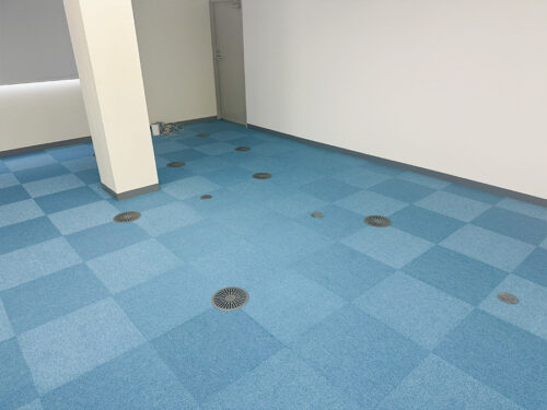 タイルカーペット施工後